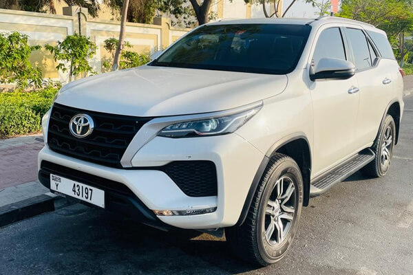 Toyota Fortuner 2024